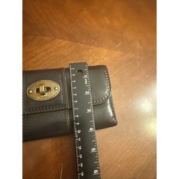 Fossil Authentic Black Genuine Leather Bifold Wallet Classic Natural W Turn Lock - Picture 5 of 8